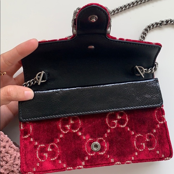 (Sold) Gucci Dionysus Super Mini in Red Velvet - Picture 4 of 6
